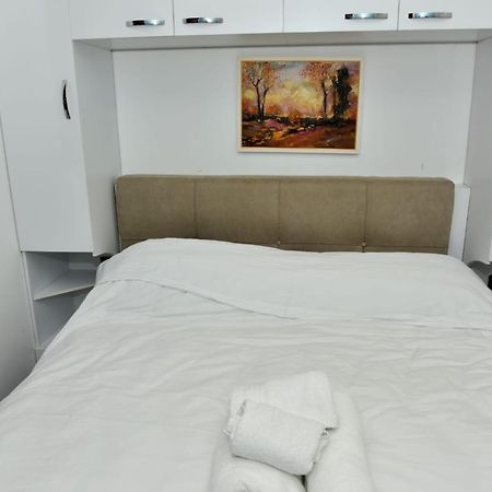 Villas Apartments Shahaj Vlore Bagian luar foto