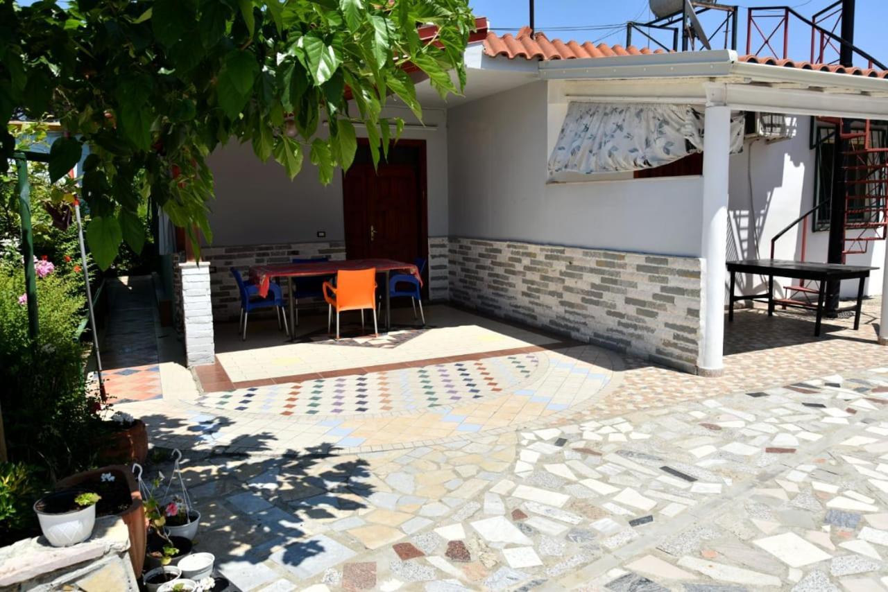 Villas Apartments Shahaj Vlore Bagian luar foto