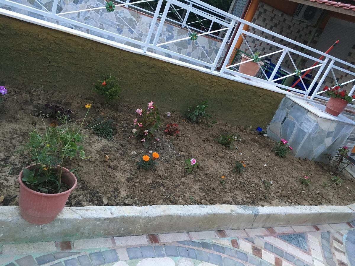 Villas Apartments Shahaj Vlore Bagian luar foto